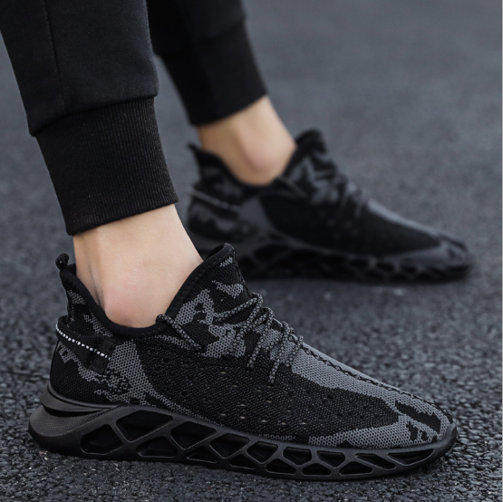 Tennis men's shoes