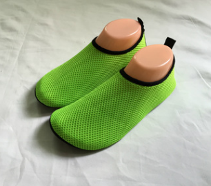 breathable beach non-slip XL mesh shoes