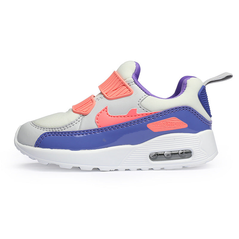 Running soft soled children's shoes