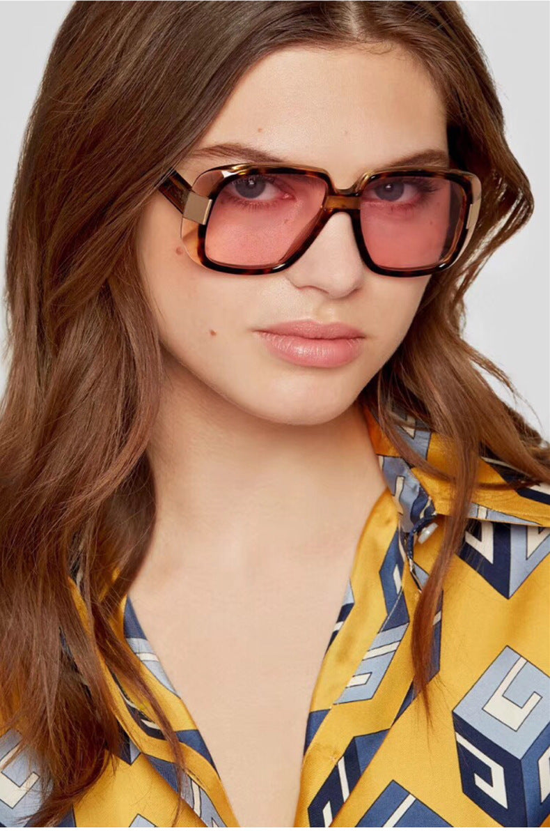 Square tortoiseshell sunglasses gold