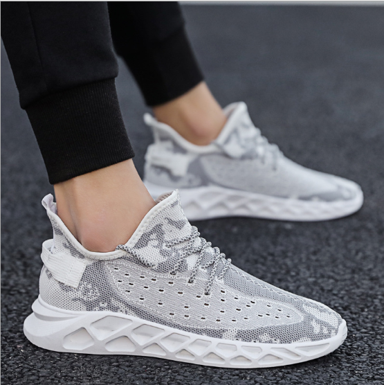 Tennis men's shoes