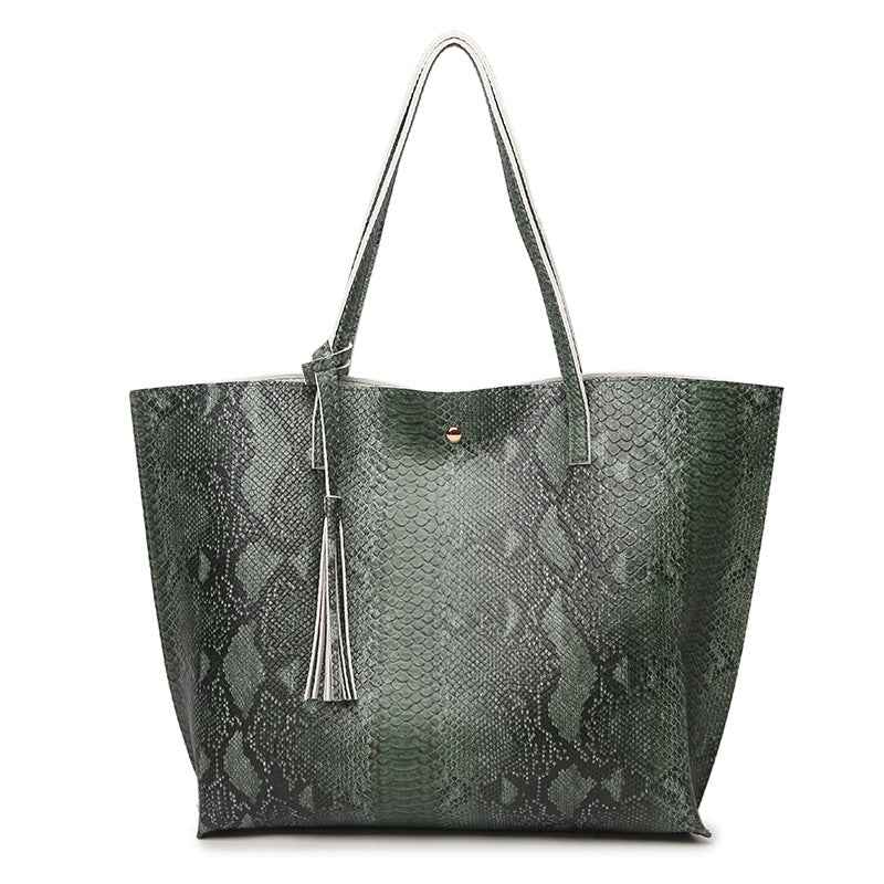 Fashion Forward: Euro-American Snake Print Bag