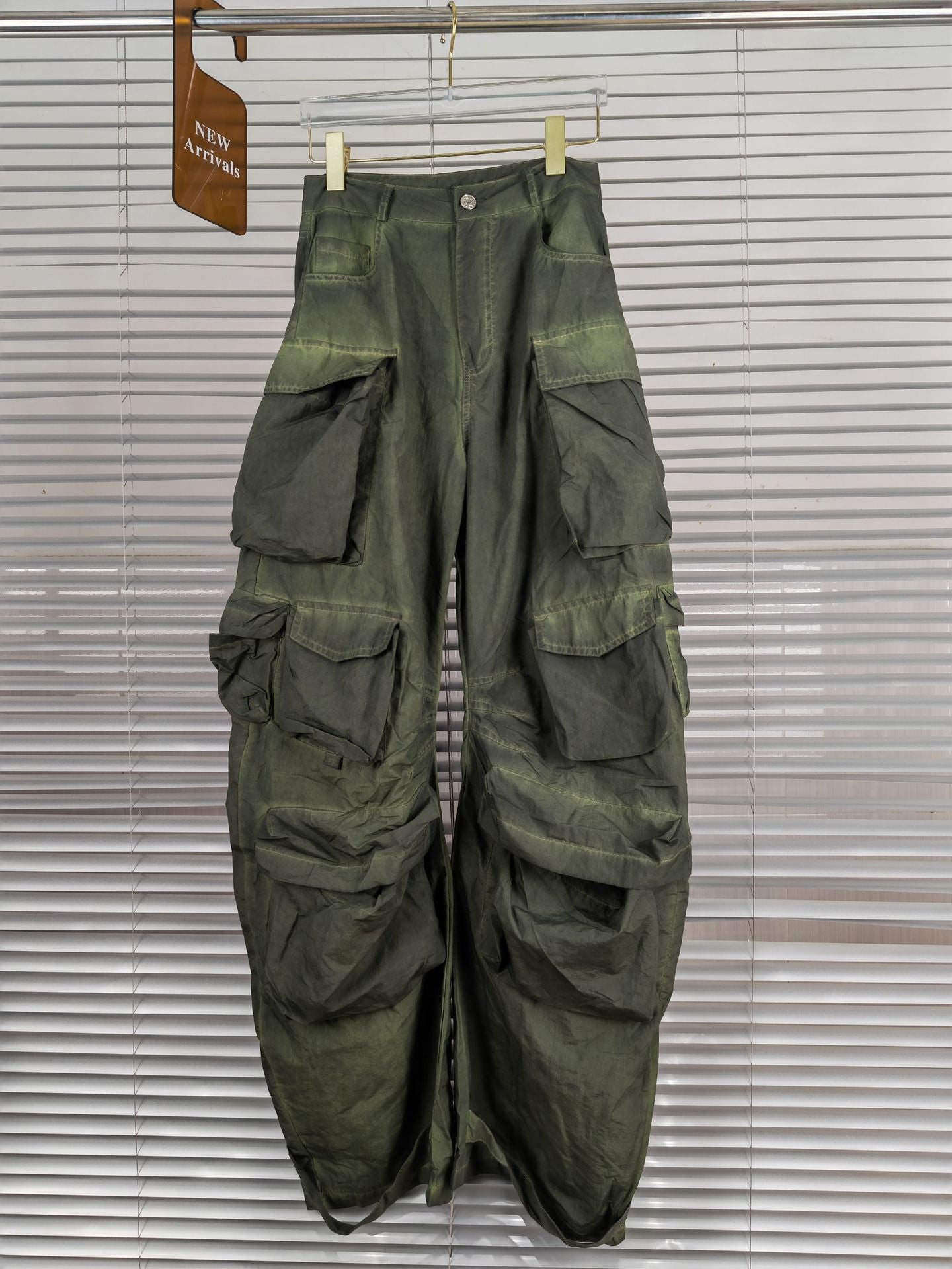 Multi-dimensional Design Hot Girl Style Distressed Overalls