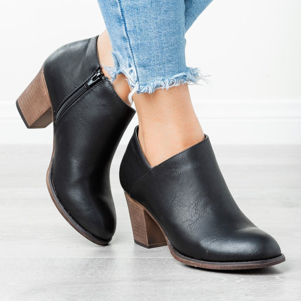 Casual Plus Size Women Pointed Toe Fashion Boots