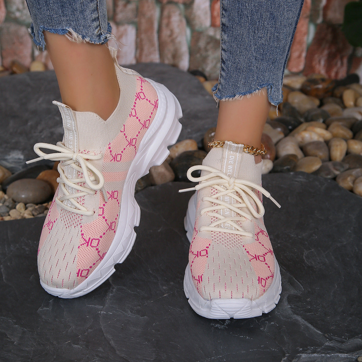 Womens Breathable Mesh Lace Up Flat Lightweight Running Shoes