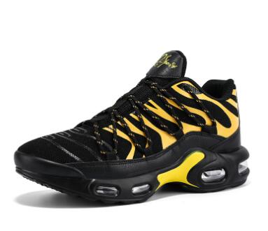 Men's large size flying shoes breathable