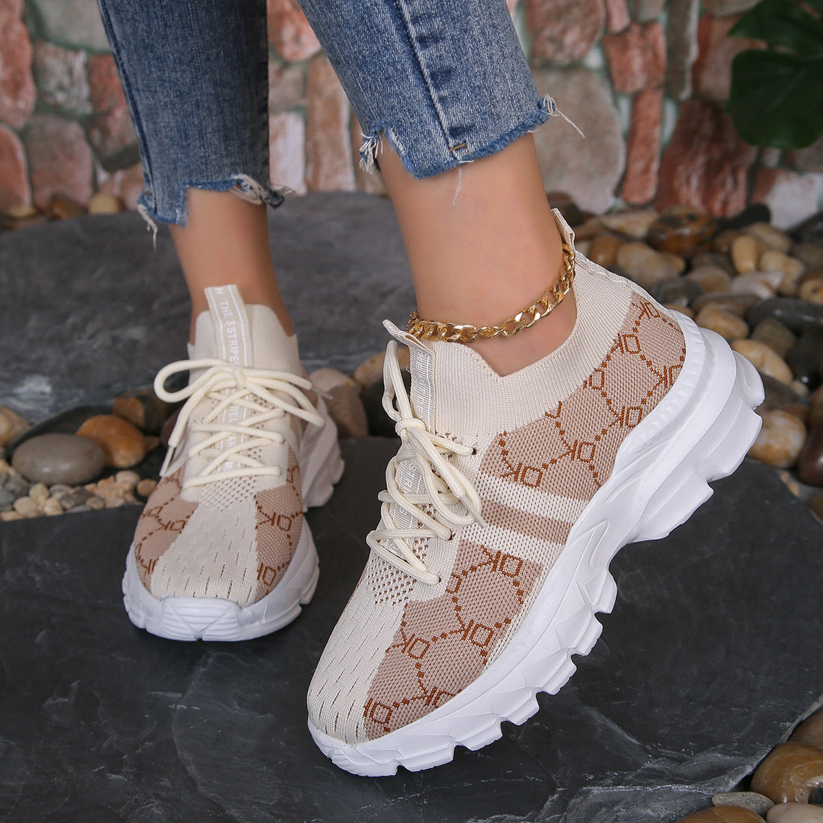 Womens Breathable Mesh Lace Up Flat Lightweight Running Shoes