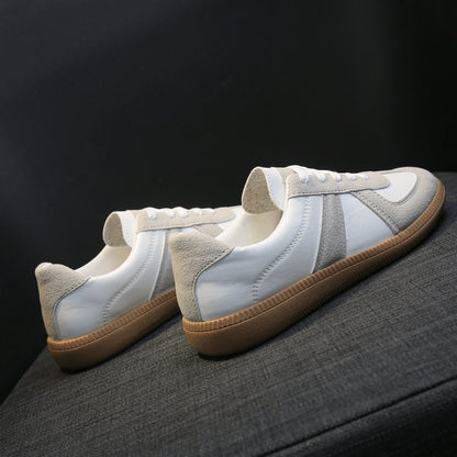 Flat White Shoes Retro Casual Sneakers