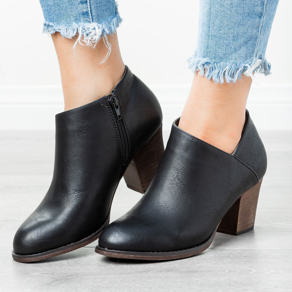 Casual Plus Size Women Pointed Toe Fashion Boots