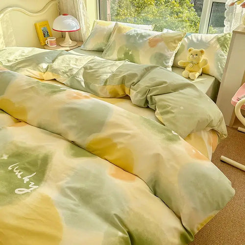 Student Minimalist Four Piece Dormitory Bedding Set